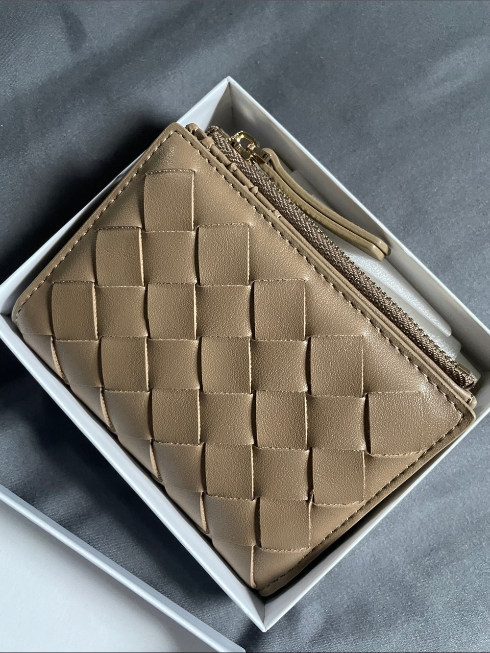 Woven Zip Card Wallet in Taupe